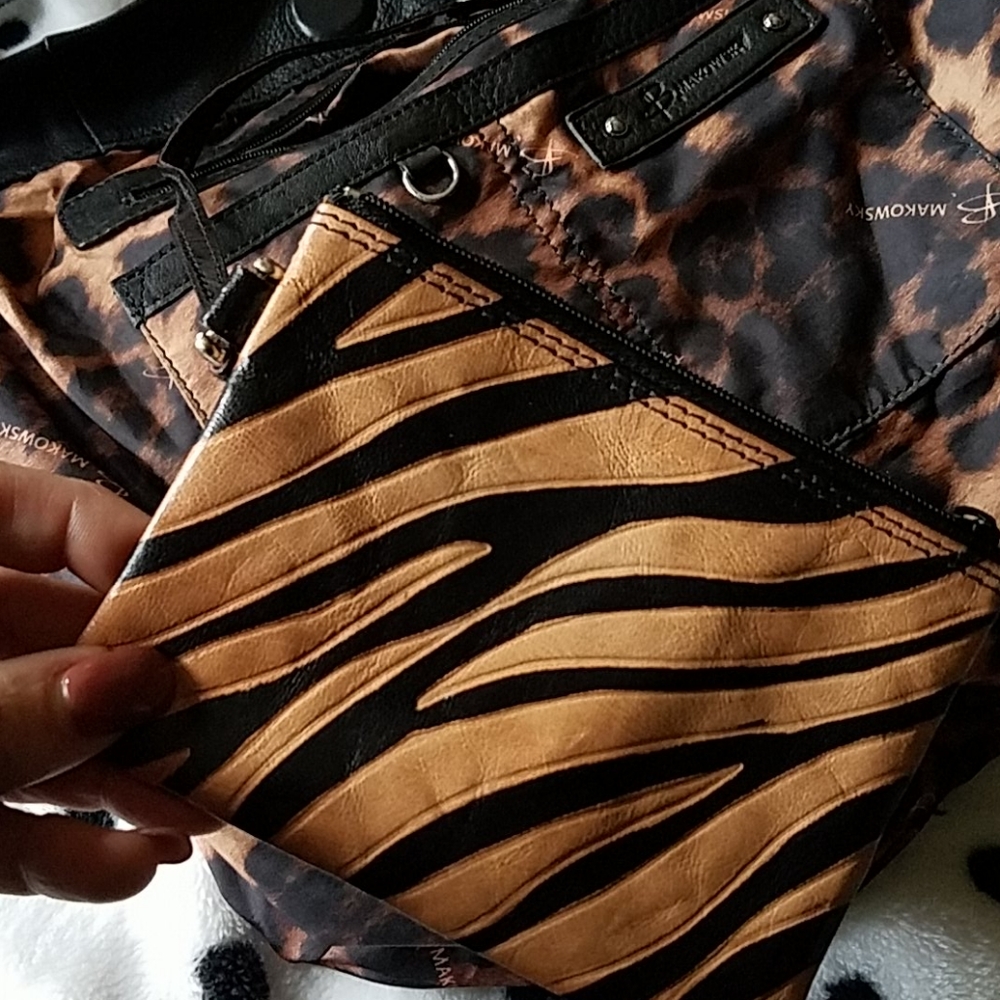 Handbag - Picture 6 of 7